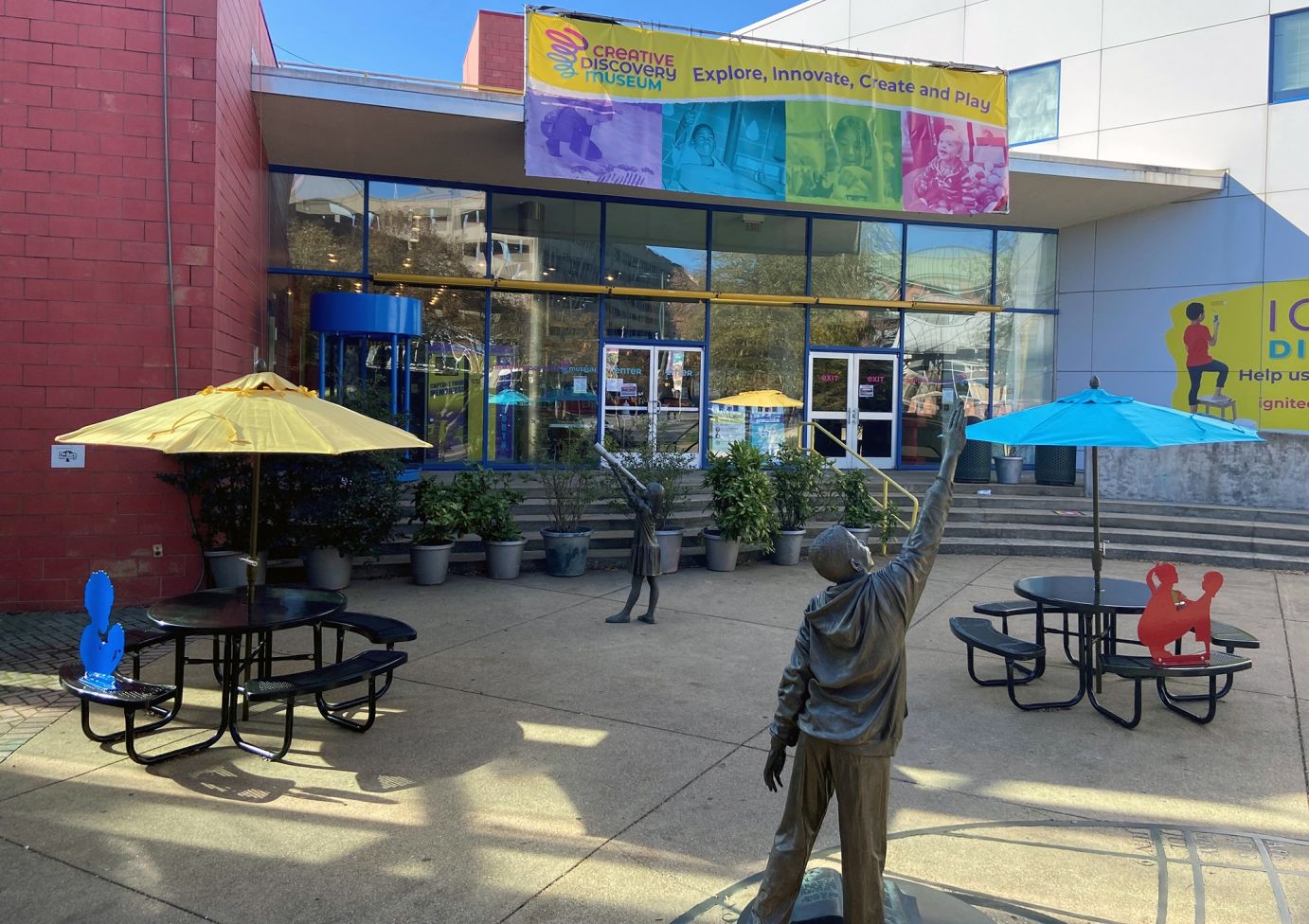 UltraSite Table with Solid-Top 358