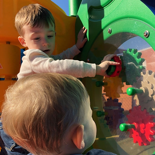 UltraPLAY Discovery Center Spring Play Structure DC-017