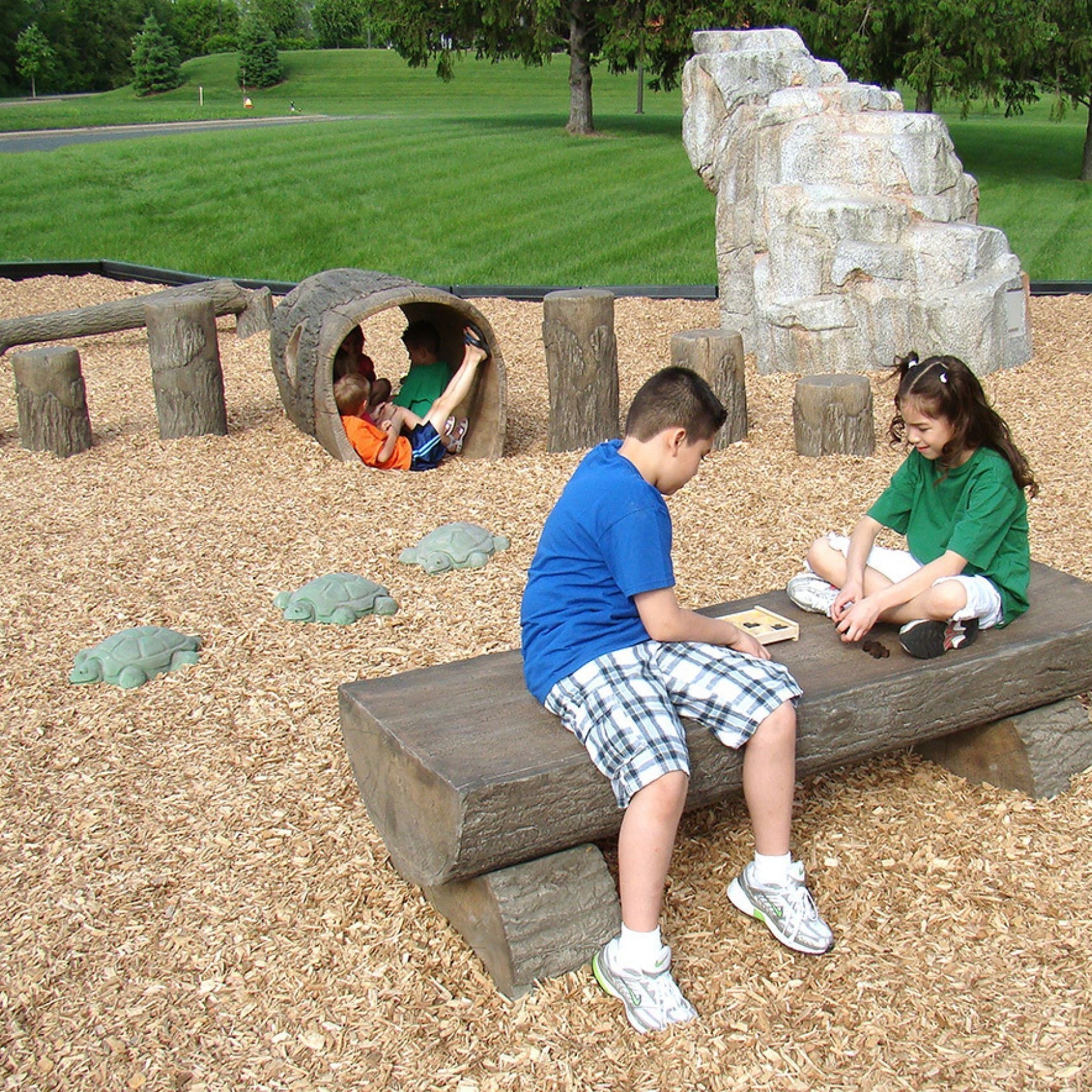 UltraPLAY NatureRocks 6' Log Bench 6LB