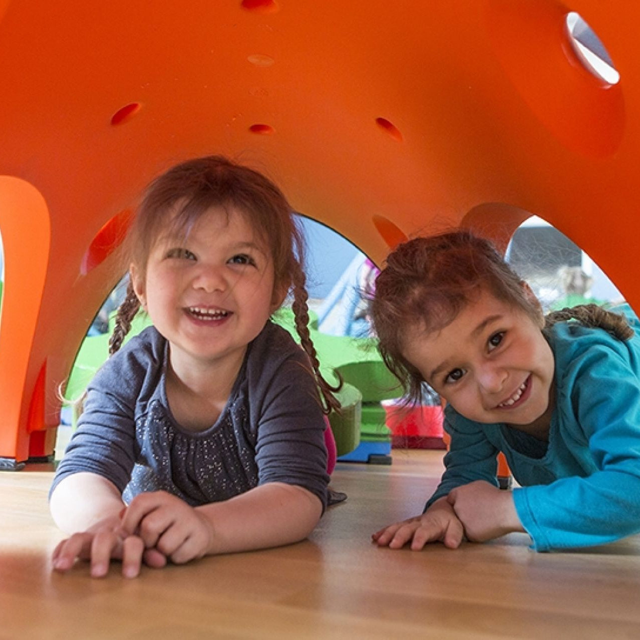 UltraPLAY The Snug Play Elementary System SNUG-EMT